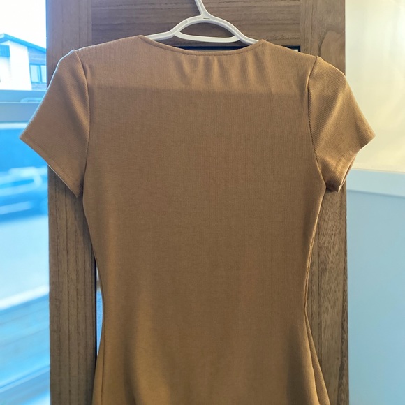 Tiger Mist NWOT tan button up shirt - Picture 3 of 4